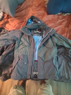 Snowboarding jacket 686 smarty ..Rn 99204 ca32350. 3 in one..linnen.Ultimate ourdoor winter gear...