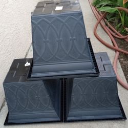 masetas para plantas nuevas de plástico a $8 Cada una