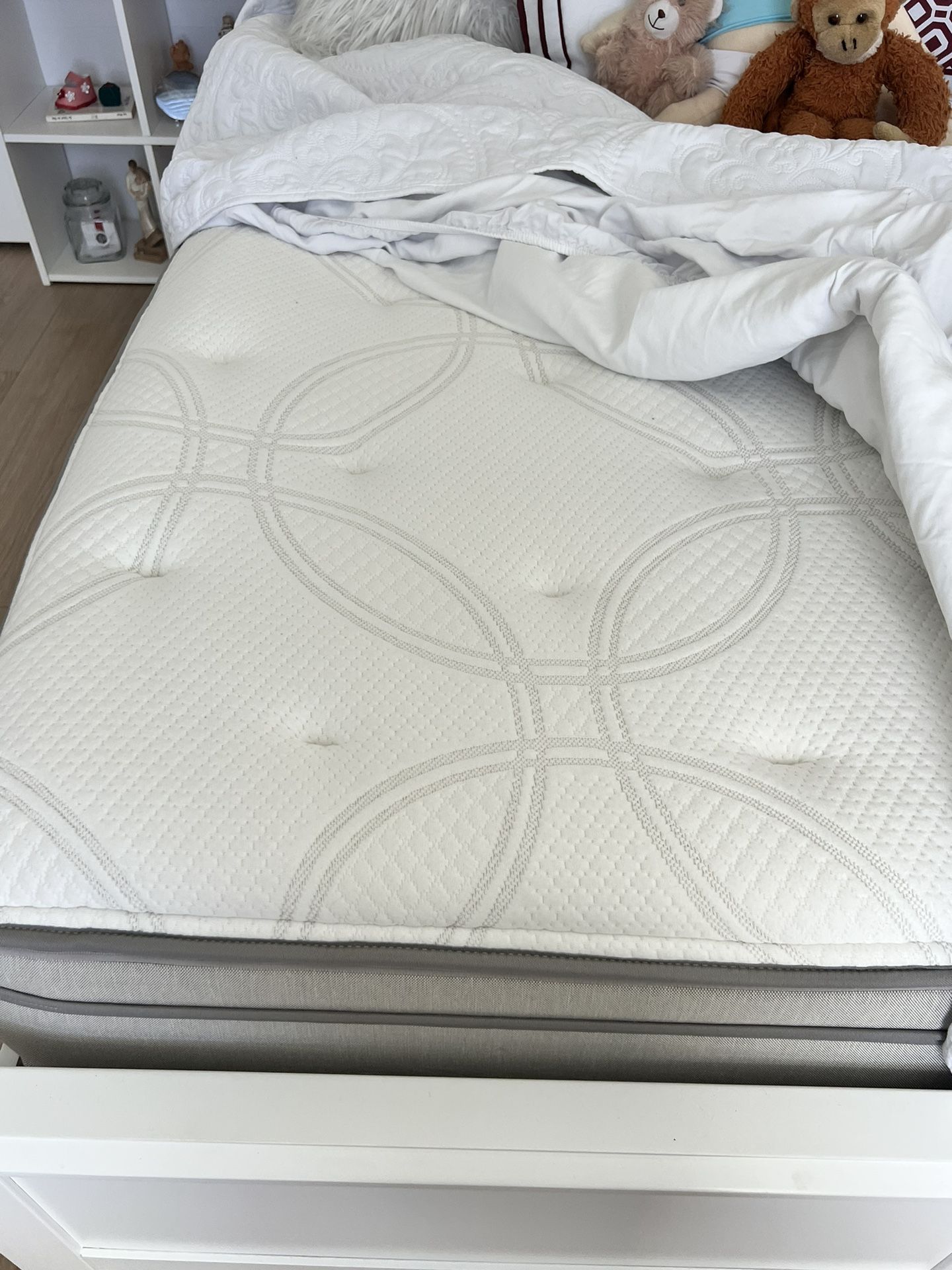 Sleep Number Queen Size adjustable for Sale in Bradenton, FL OfferUp