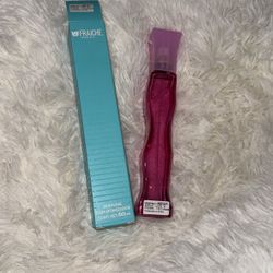 Marc Jacob’s Daisy Love Perfume 