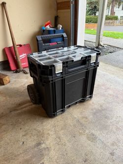 Husky Rolling Tool Box
