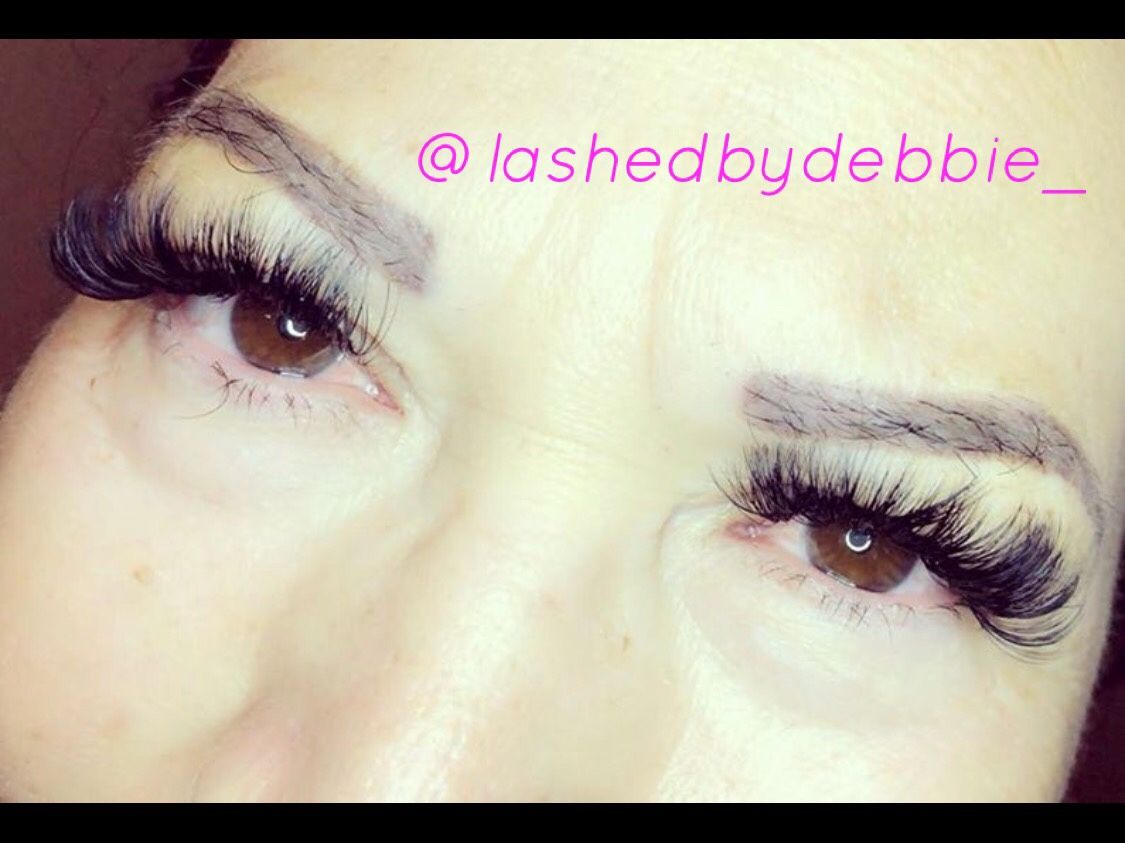 Individual Eye Lash Extensions / extensions de pestaña