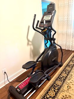 SOLE E25 Professional Elliptical Machine For Sale