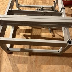 Mitchell Wreath Making Machine