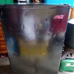 Arctic King Mini Fridge