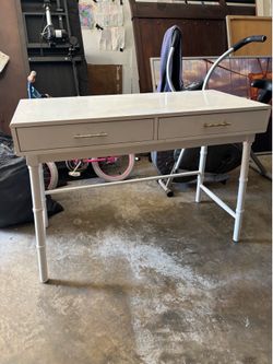 Decoration Table