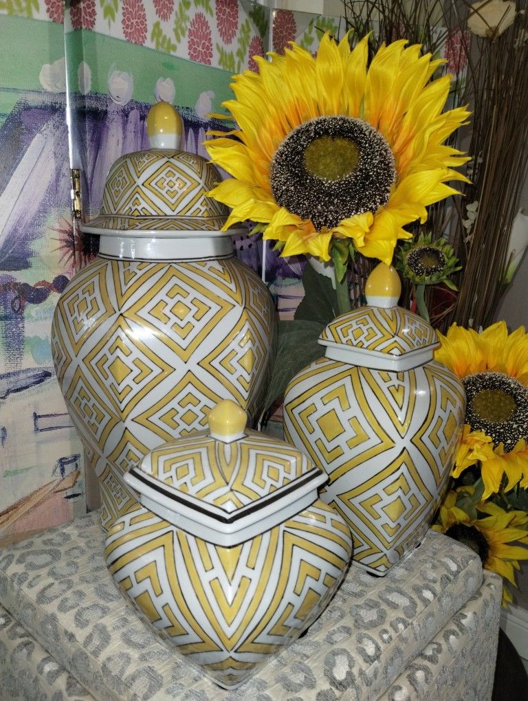 Vintage Jars Firm $100