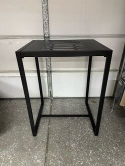 Bar table ( new in its box )
