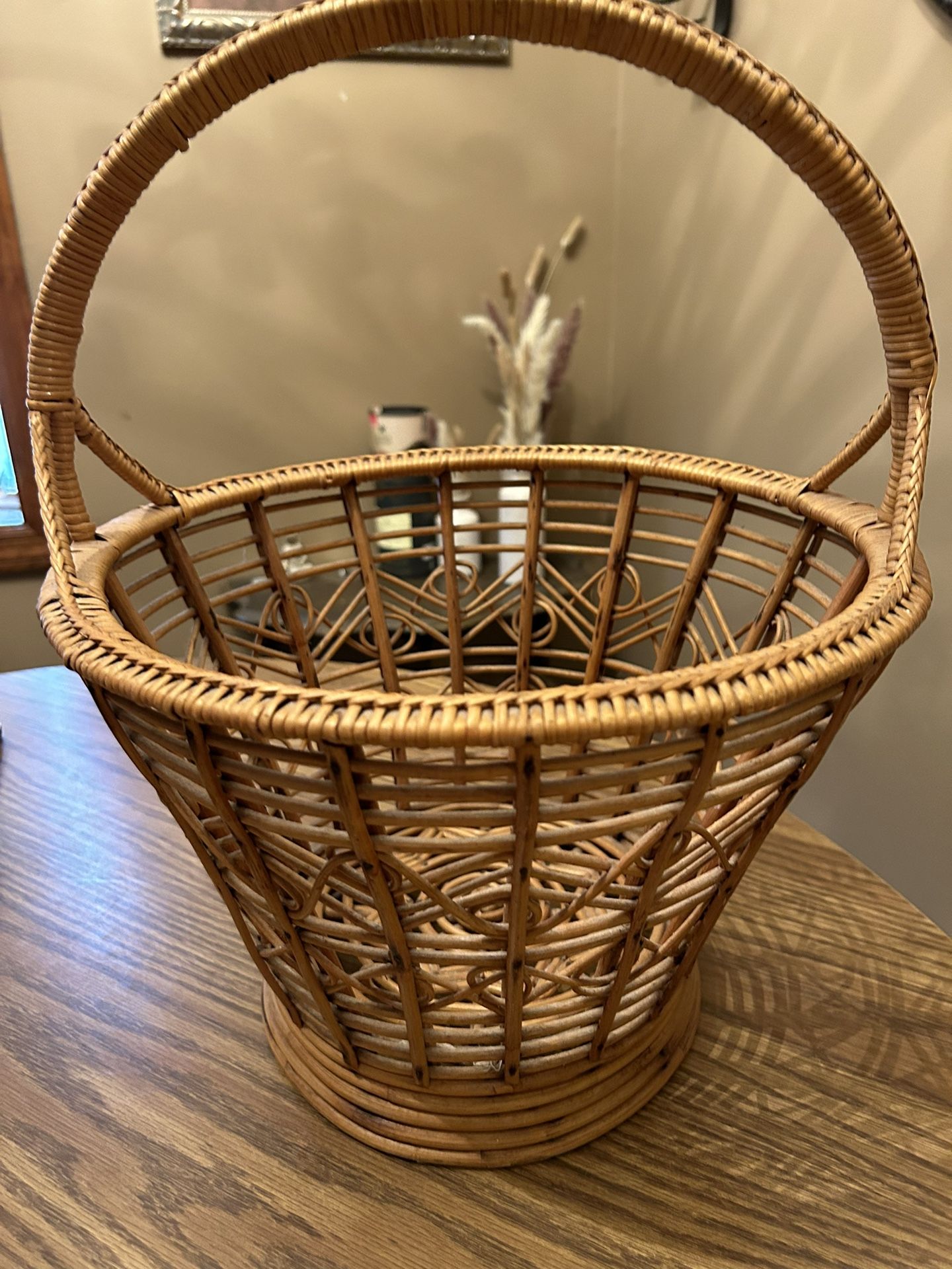 Large Wicker Basket With Handle 