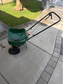 Scotts Turf builder mini
