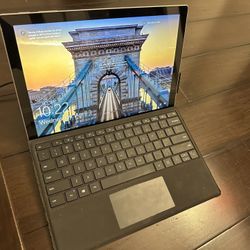 Surface Pro with type cover, Core i5, 8GB RAM, 256GB SSD