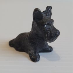 Vintage Painted Scottish Terrier Cast Iron Paperweight Figure 1.5" Tall.