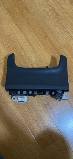 2015 Toyota Prius Driver Side Knee  (LH) – OEM