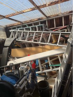 Ladders Scaffolding Saws Foamer Machine for Termites
