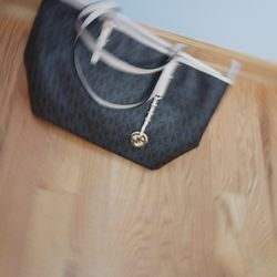Mk Purse 