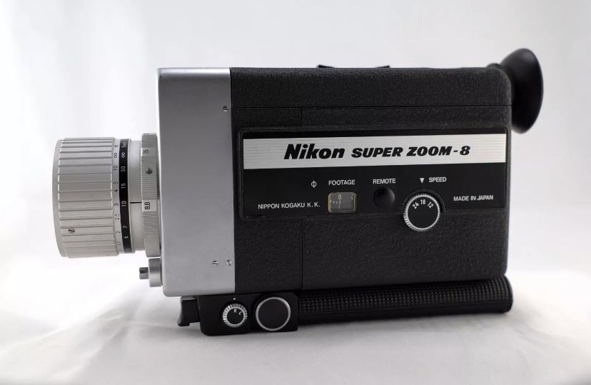 NIKON SUPER ZOOM 8 - SUPER 8 MOVIE CAMERA