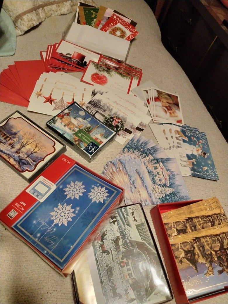 135 New Christmas Cards And Envelopes. 