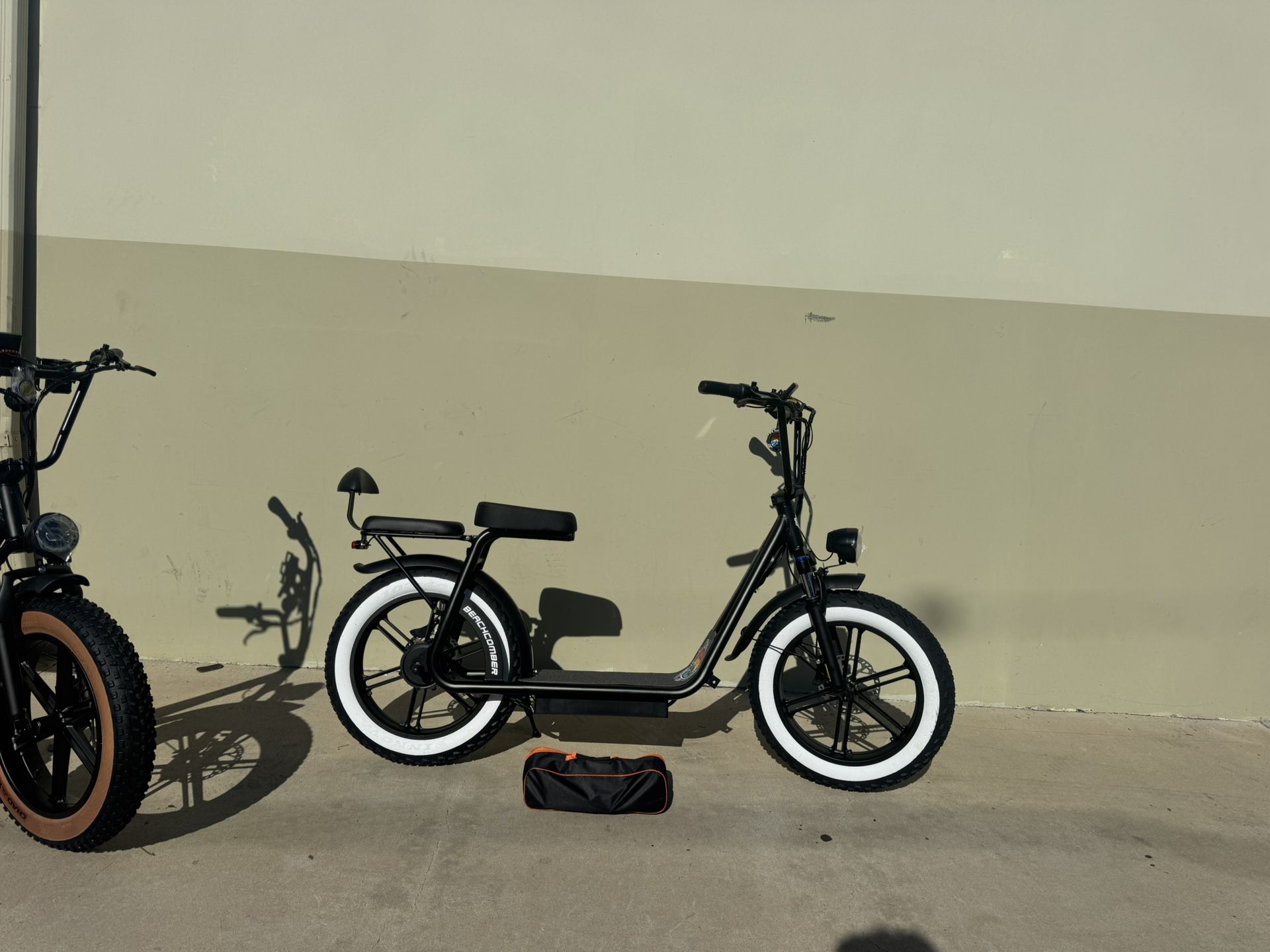Electric Fat Tire Scooter Beachcomber 1000w48v20AH