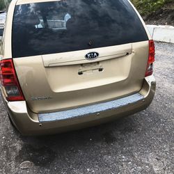 2011 Kia Sedona 