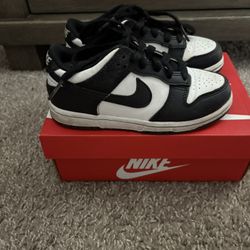 Low Dunks 11c $15