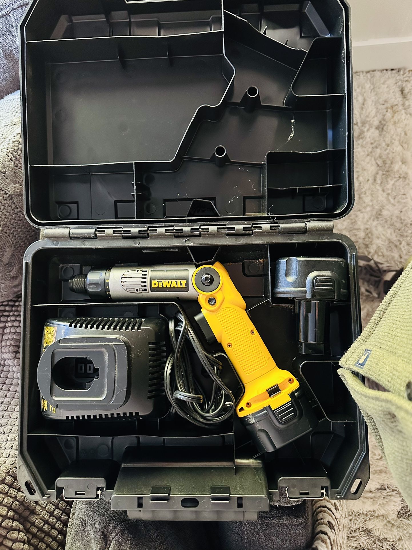 Dewalt Cordless Screwdriver Kit