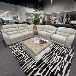 Power Recliner Sectional 
