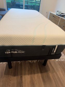 Twin XL TempurPedic ProAdapt Medium w/ Ease base