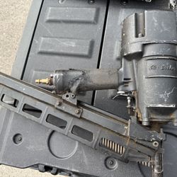 Nailer Gun