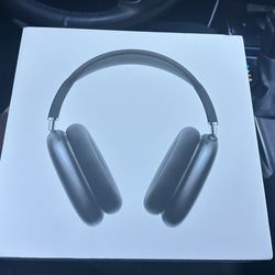 Space grey airpod max