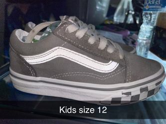 Boys shoes