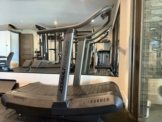 2017 Assault Runner Classic Treadmill Very Good Condition 51-200 Rides - Park City, UT