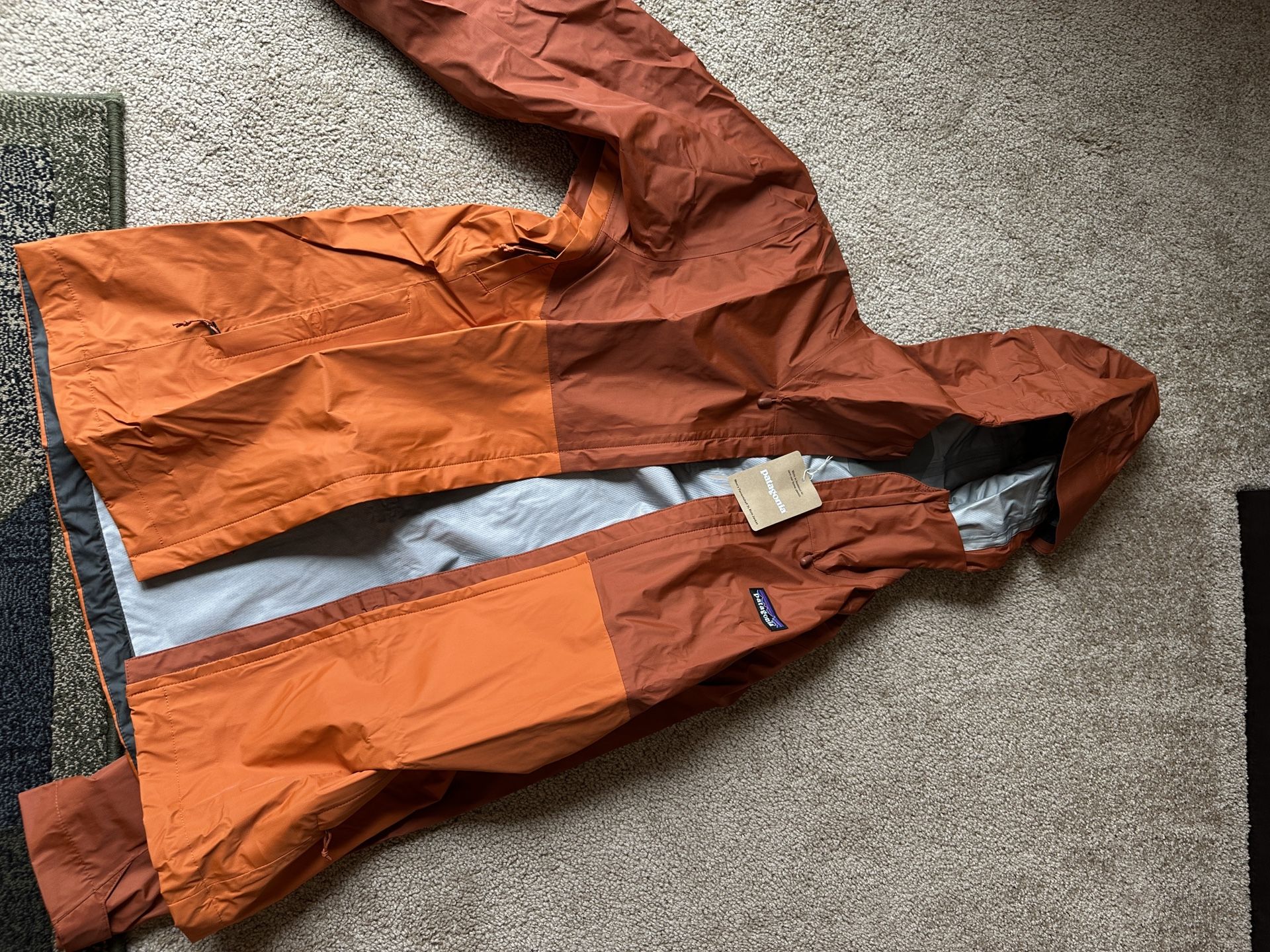 Patagonia Torrentshell 3L Rain Jacket New