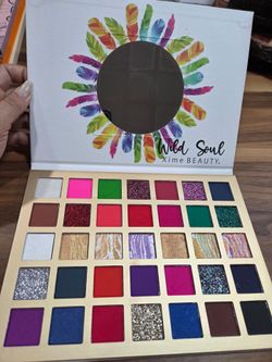 Eyeshadow palettes $10