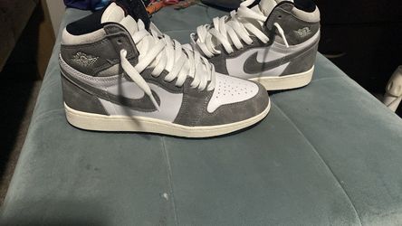 Jordan 1s size 6y