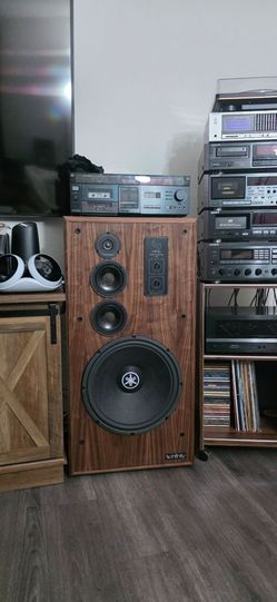 Infinity SM150 Upgraded woofer, real wood veneer and speaker foot
