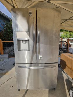 Frigidaire Fridge