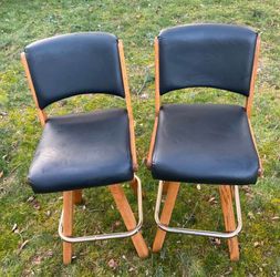 Set of 2 Swivel Bar Stools Chair– Levante Black – Solid Wood Frame