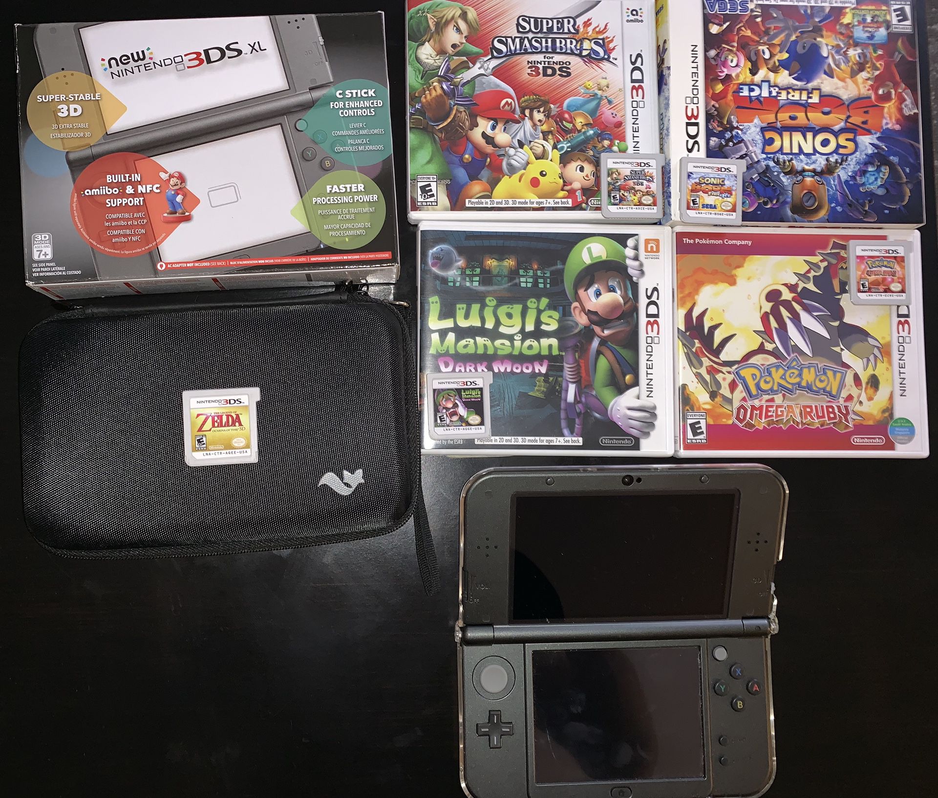 New nintendo 3DS XL with 5 games, cover and carrying case