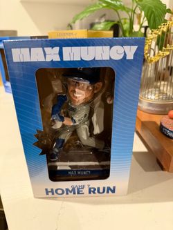 Muncy Bobble Head