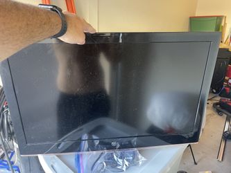 32” Westinghouse Tv