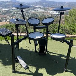 Roland Drum Set Electric 