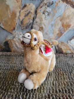 Camel Girls Calypso Callie Plush Pose able Saddle Reins Toy
