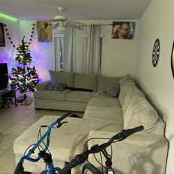 Rooms To Go Sectional 