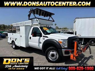 2016 Ford F550 Super Duty Regular Cab & Chassis