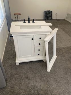 Vanity 30” w/mirror