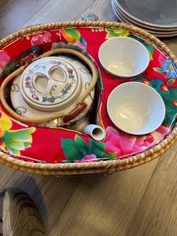 Picnic basket China set / tea set