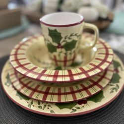 Christmas Dinnerware New In Box
