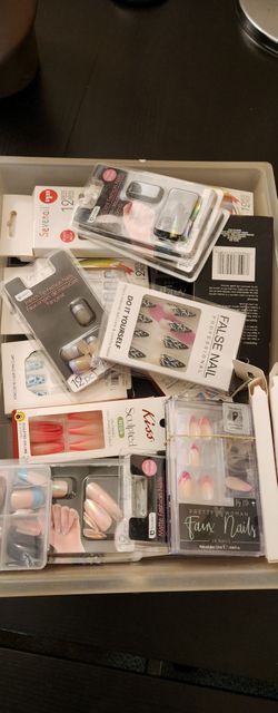 Press on nails 15+ boxes
