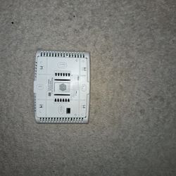 Hearing and Cooling Thermostat 