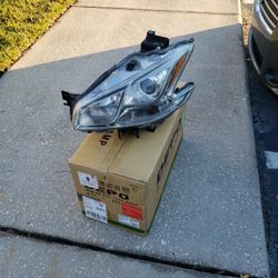 Left Side Headlight Nissan Maxima 2010 2011 2012 2013 2014 Used Perfect Condition All Bulbs Including HID  EVRYTHING INCLUDED 